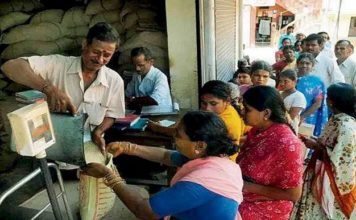 80 करोड़ लोगों को मिलेगा 3 महीने का राशन, जानें कोरोना से जंग में सरकार का पूरा एक्शन प्लान